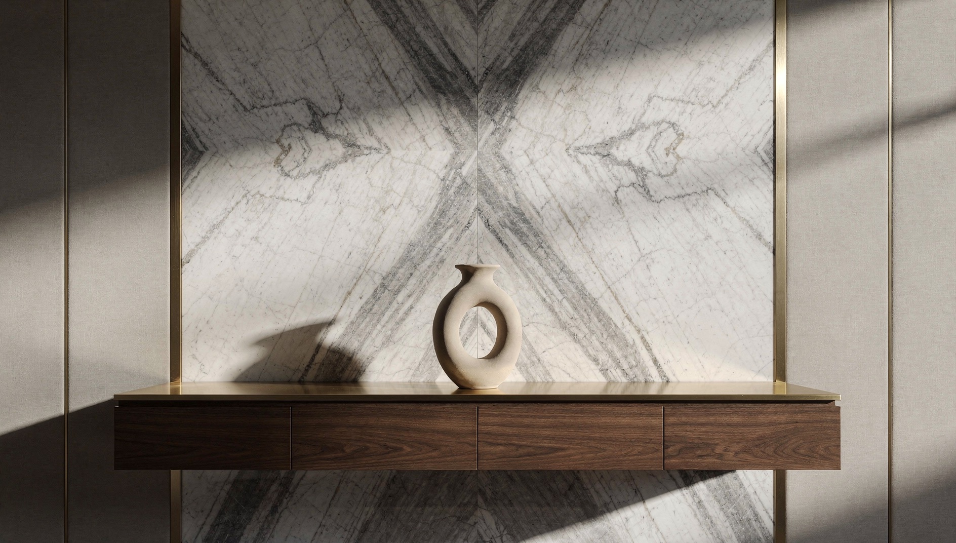 ผนังหินอ่อน bookmatch เส้น brass feature wall